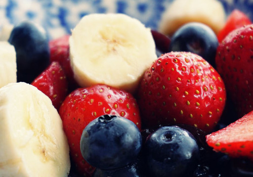 Wat doet vitamine D voor ouderen en hoe krijg je er genoeg van?