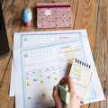 Hoe maak je een huiswerkplanning voor een leerling in 1 vmbo-t met 3 toetsen volgende week
