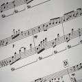 Wat betekent het spreekwoord ‘daar zit muziek in’?