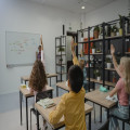 Waarom blijven ouderen langer scherp door nieuwe dingen te leren?